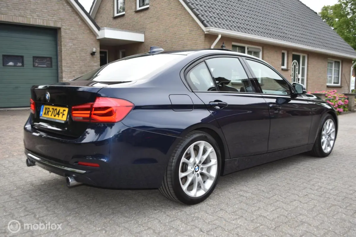 340i Luxury Aut