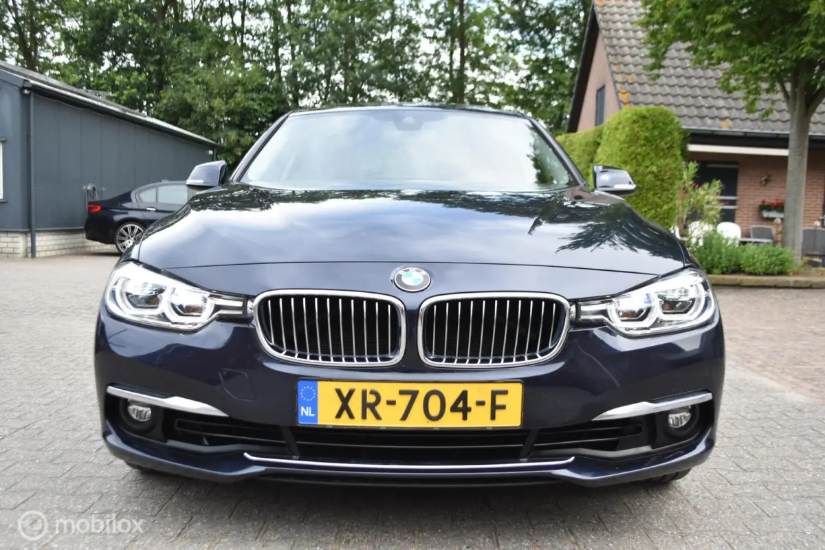 340i Luxury Aut