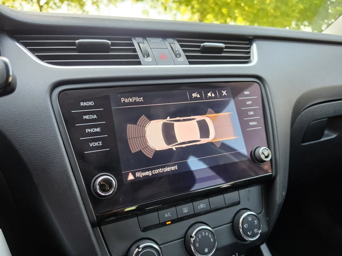 1.0 TSI Aut Dealer onderhouden Navi Carplay Nap