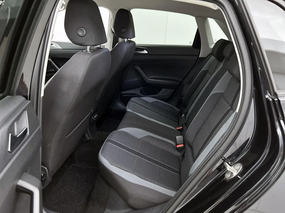 1.0 TSI Highline Business R | 95 PK | Climatronic (Automatische Airco) | Digital Cockpit PRO | Carplay / Android Auto | Parkeersensoren |