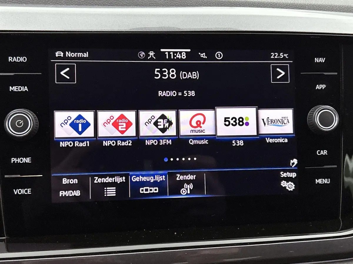 1.0 TSI Highline Business R | 95 PK | Climatronic (Automatische Airco) | Digital Cockpit PRO | Carplay / Android Auto | Parkeersensoren |