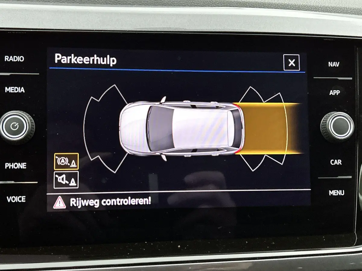 1.0 TSI Highline Business R | 95 PK | Climatronic (Automatische Airco) | Digital Cockpit PRO | Carplay / Android Auto | Parkeersensoren |