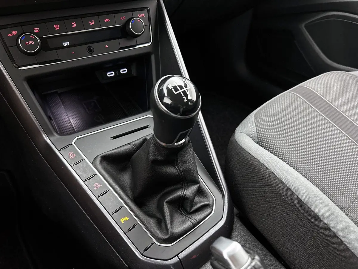 1.0 TSI Highline Business R | 95 PK | Climatronic (Automatische Airco) | Digital Cockpit PRO | Carplay / Android Auto | Parkeersensoren |
