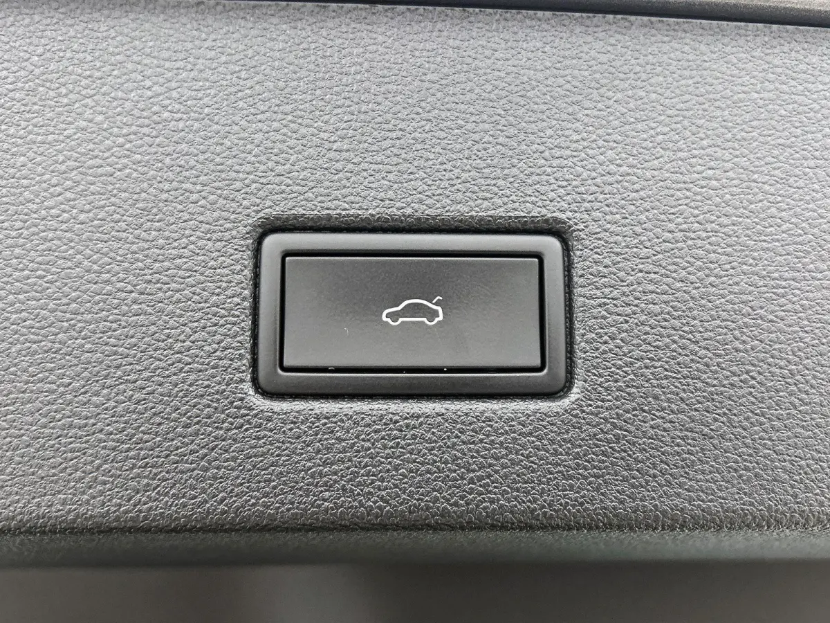1.5 TSI Style | 150 PK | Automaat | Keyless | Digital Cockpit PRO | Stoelverwarming | Parkeercamera | Art-Velours Stoelen | All Season Banden