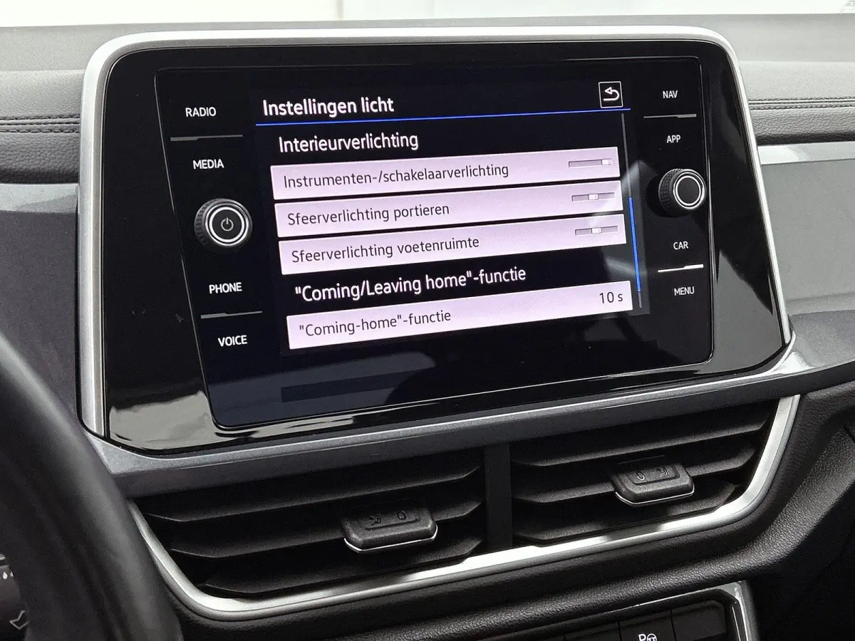 1.5 TSI Style | 150 PK | Automaat | Keyless | Digital Cockpit PRO | Stoelverwarming | Parkeercamera | Art-Velours Stoelen | All Season Banden