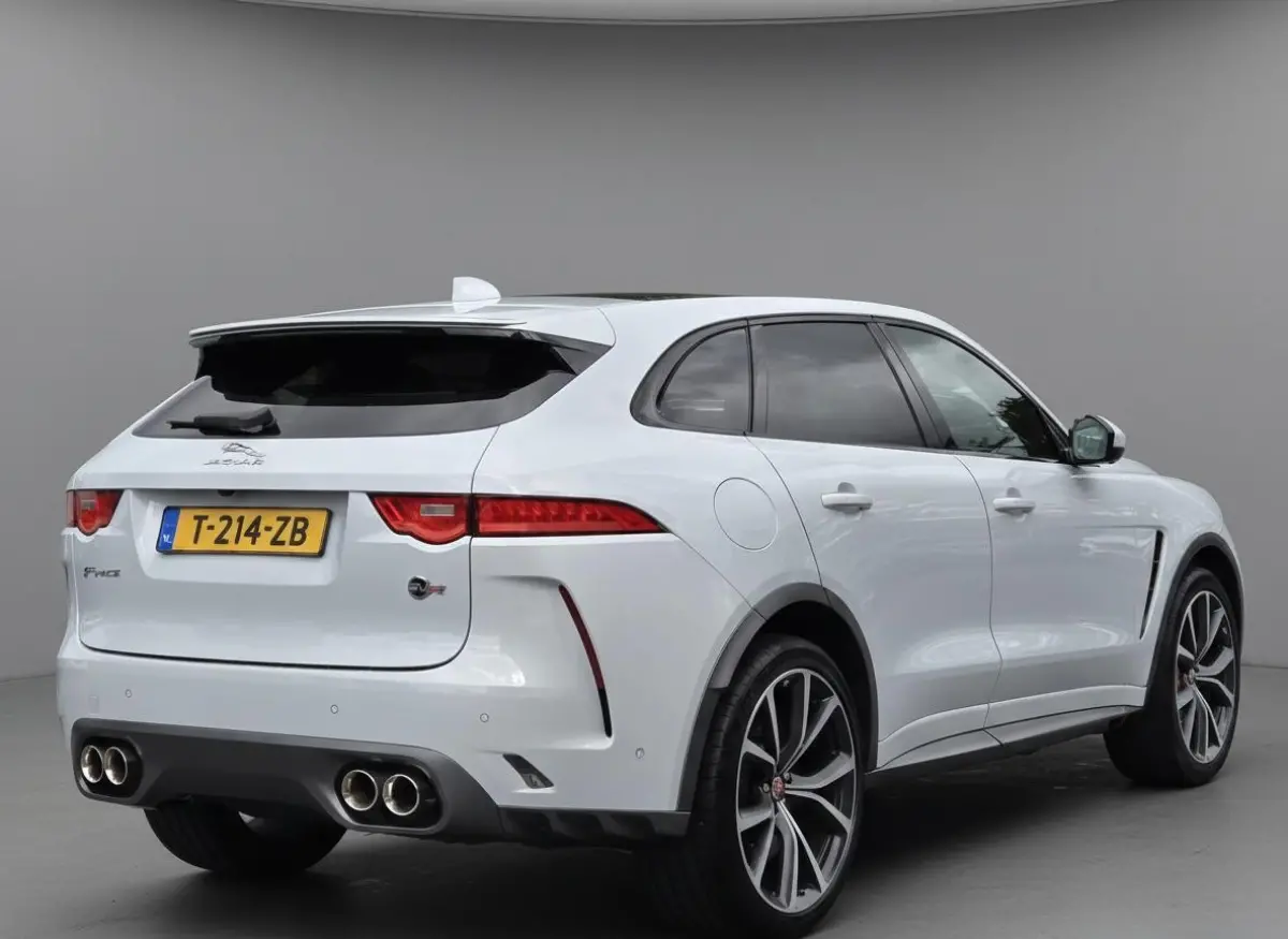 5.0 V8 S/C AWD SVR | Bijzonder netjes | Goed onderhouden