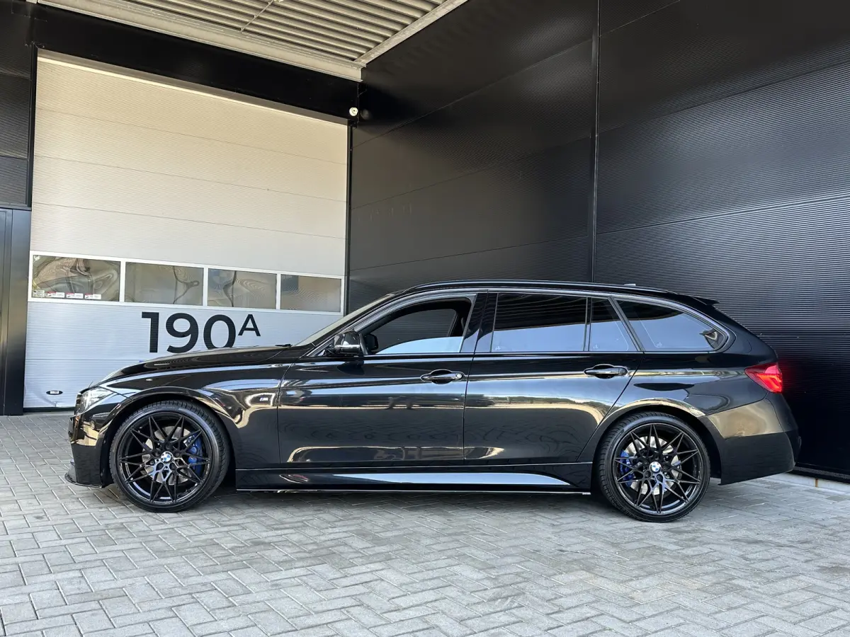 318i LCI | M-SPORT | AUT. | LED | LEER | NL-Auto |