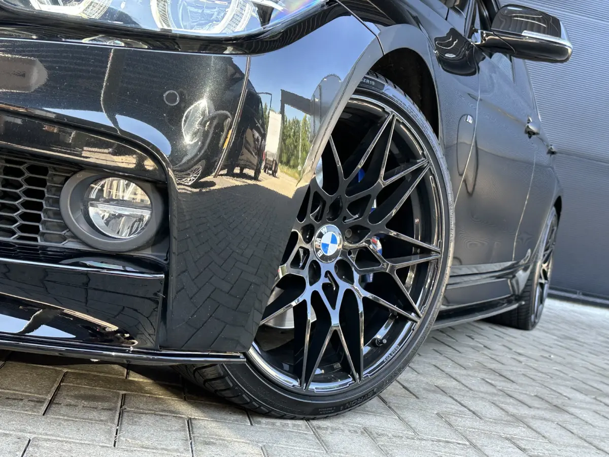 318i LCI | M-SPORT | AUT. | LED | LEER | NL-Auto |