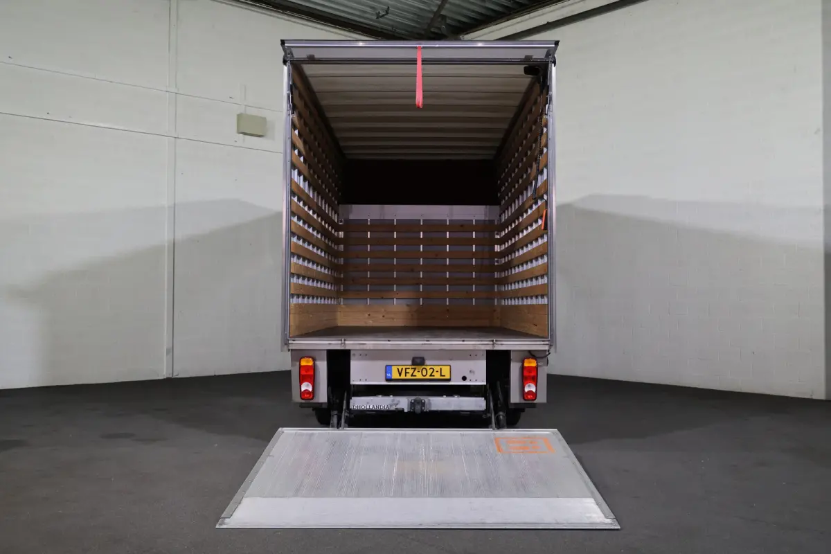 2.3 CDti Bakwagen Spiegelbak met Laadklep
