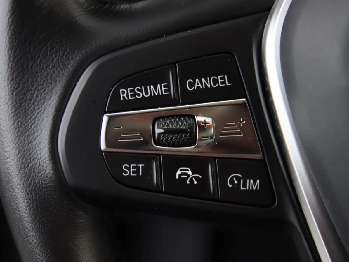 330e High Executive | Memory | Adaptive cruise control