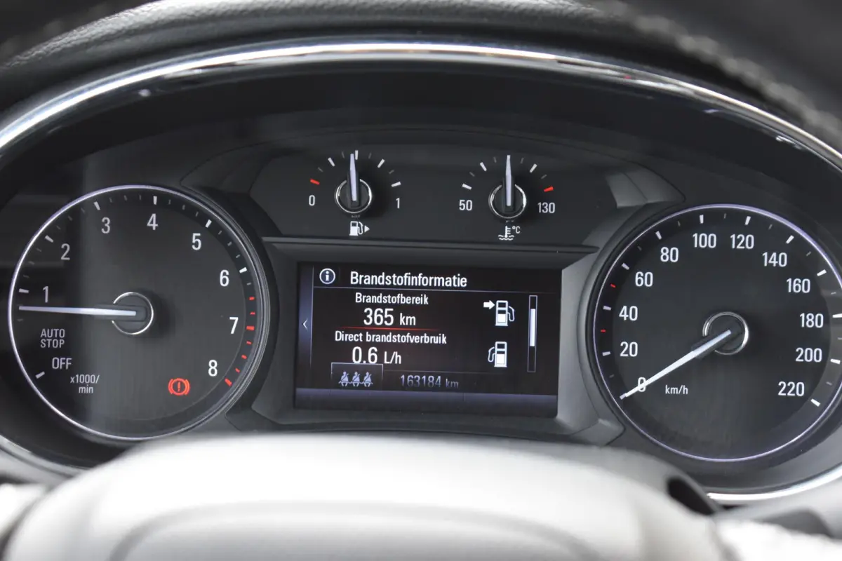1.4 Turbo Innovation ECC LMV NAVI LED