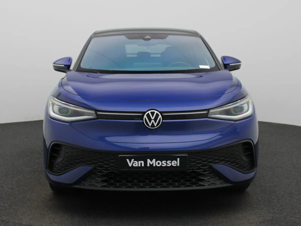 ID.5 Pro 77 kWh 204 PK| Dealeronderhouden | Warmtepomp | Trekhaak | Navigatie | Premium Audio | Artvelours | 360 Camera | Head-Updisplay