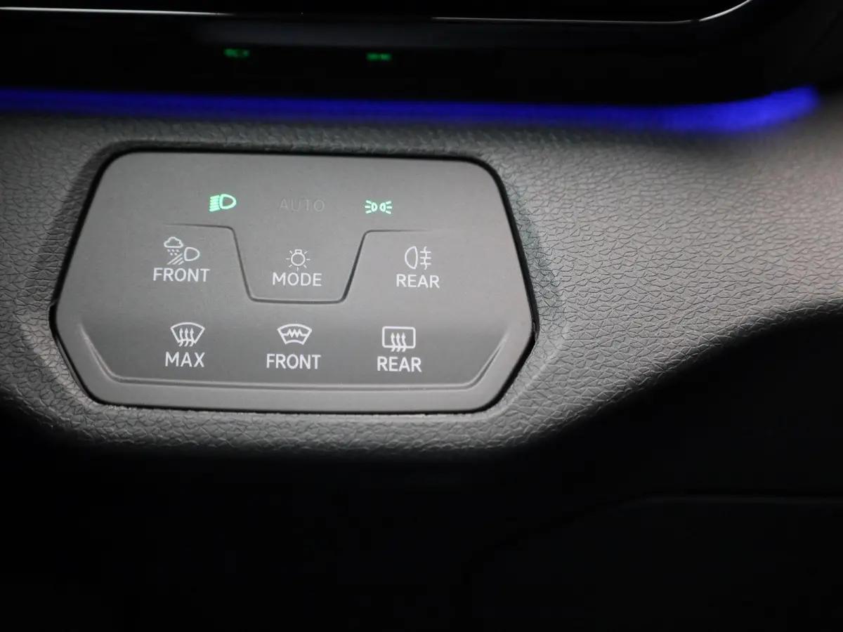 ID.5 Pro 77 kWh 204 PK| Dealeronderhouden | Warmtepomp | Trekhaak | Navigatie | Premium Audio | Artvelours | 360 Camera | Head-Updisplay