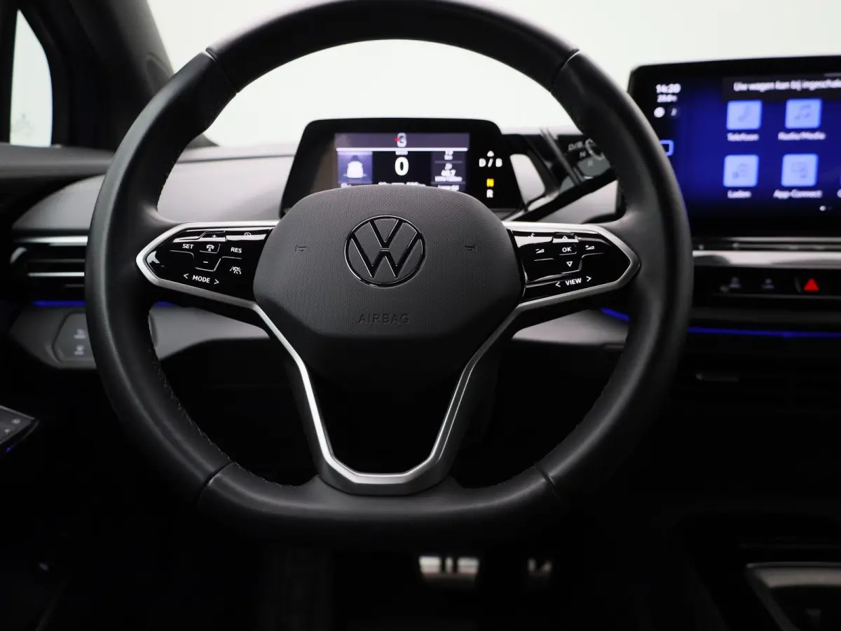 ID.5 Pro 77 kWh 204 PK| Dealeronderhouden | Warmtepomp | Trekhaak | Navigatie | Premium Audio | Artvelours | 360 Camera | Head-Updisplay