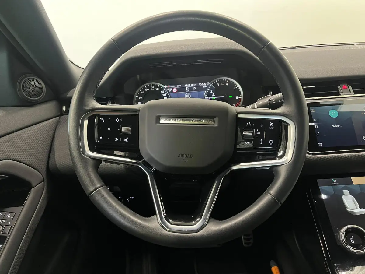 1.5 P300e AWD R-Dynamic S Navigatie Apple Carplay Android Auto Camera Parkeersensoren Cruise Control Elektrisch verstelbare stoelen Stoelverwarming Full Climate Control Lichtmetalen velgen