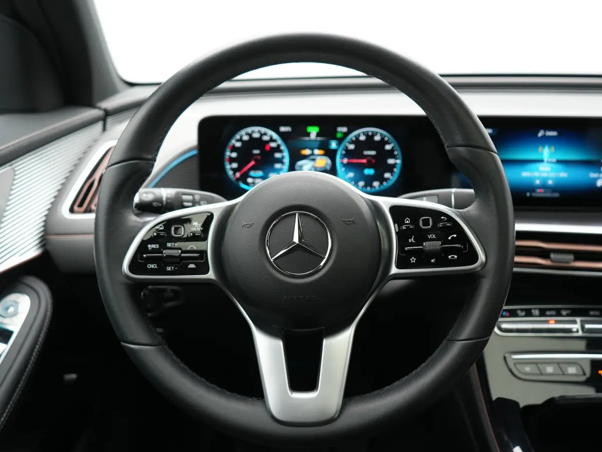 400 4MATIC 85 kWh 408pk Dealer O.H SOH 96.1% | Panodak | Adaptive Cruise | 360 Camera | Lederen Sportstoelen Massage & Verwarmd | Multibeam LED | MBUX Widescreen Navi | Keyless | Sfeerverlic