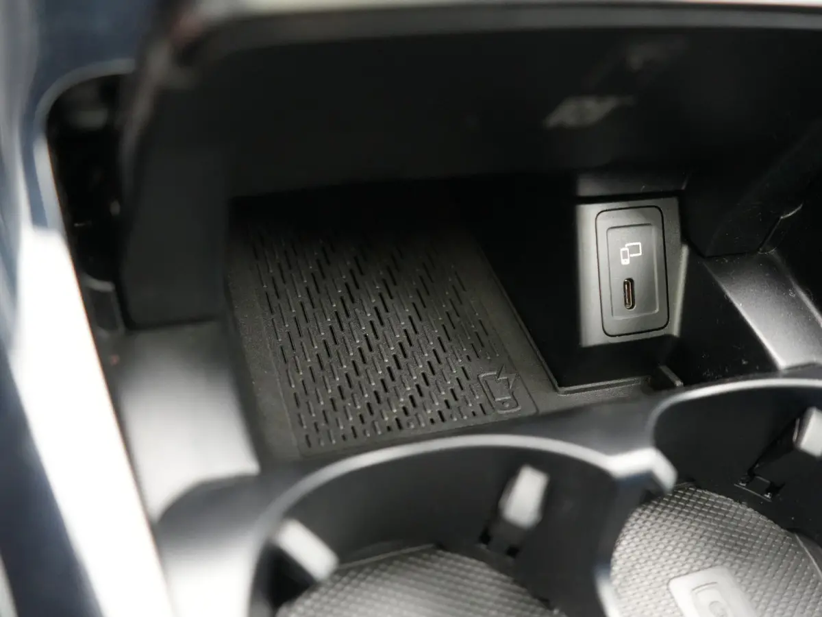 400 4MATIC 85 kWh 408pk Dealer O.H SOH 96.1% | Panodak | Adaptive Cruise | 360 Camera | Lederen Sportstoelen Massage & Verwarmd | Multibeam LED | MBUX Widescreen Navi | Keyless | Sfeerverlic