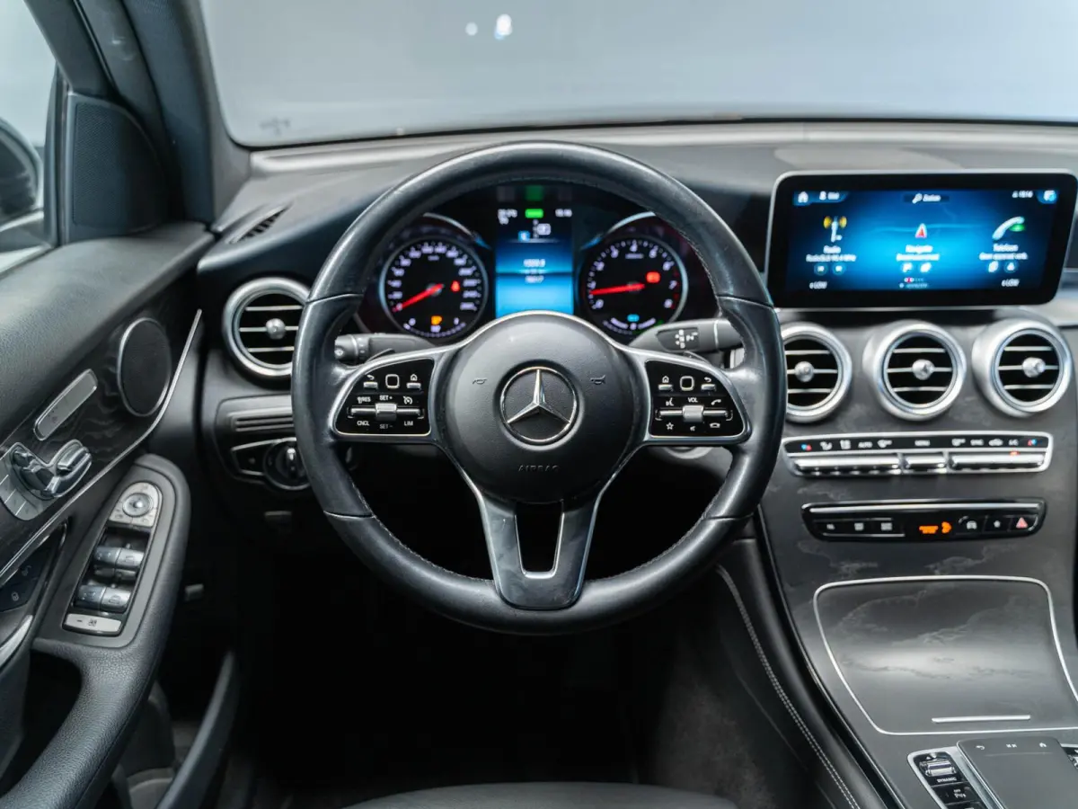 200 4MATIC Premium Plus Head up
