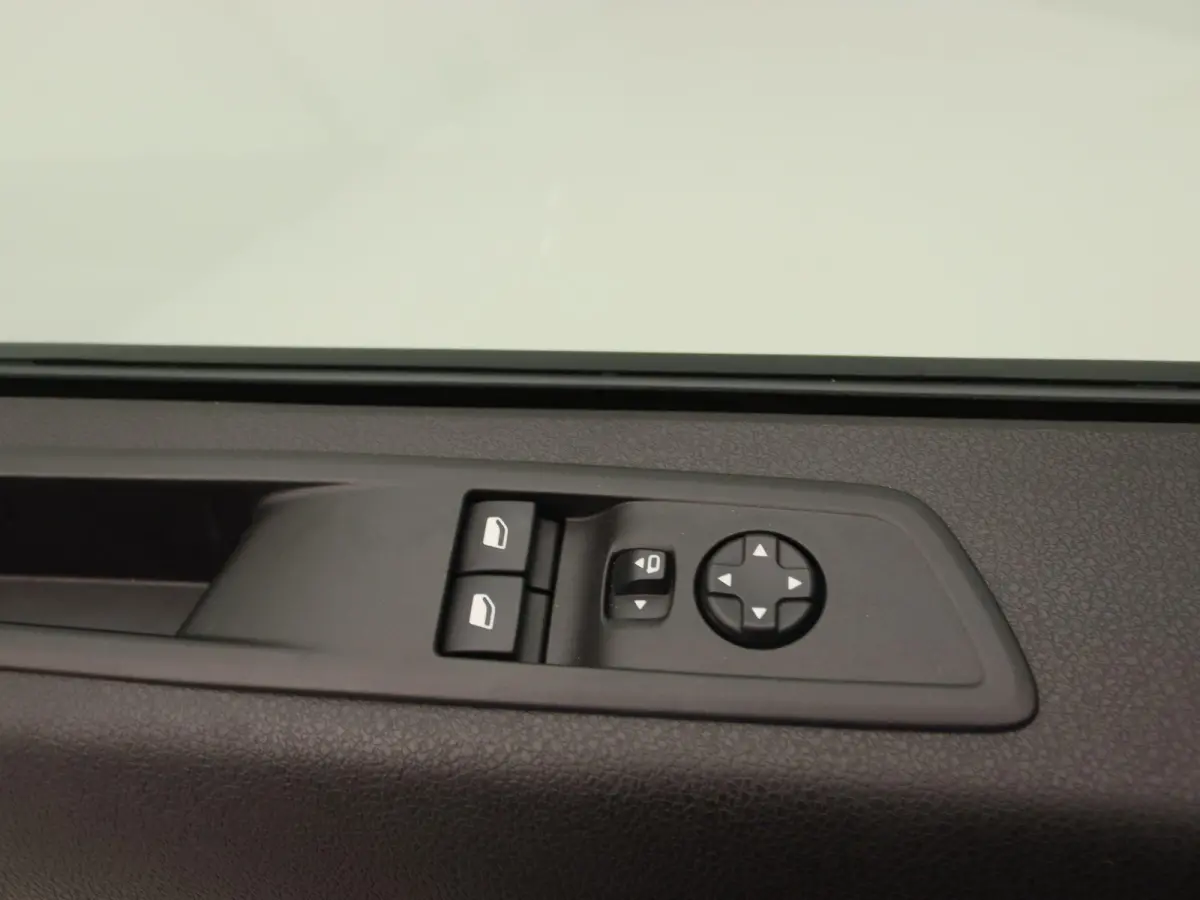 2.0 Diesel 145 S&S L3 | Airco | Parkeersensoren | Cruise control