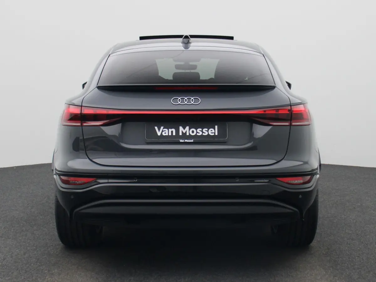 Advanced edition performance 100 kWh | Adaptive cruise control | Luchtvering | Glazen panoramadak | Dodehoekdetectie | Stoelverwarming voor & achter | Stuurverwarming | Elektrisch instel. vo
