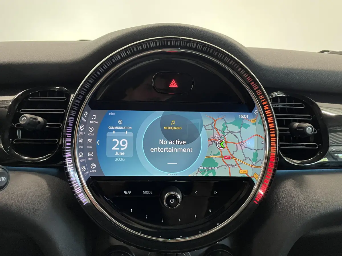 1.5 Business Edition 3-D LED Navi 8.8 inch Cruise DAB+ Airco Zwart Dak