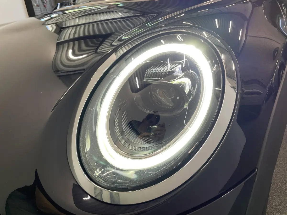 1.5 Business Edition 3-D LED Navi 8.8 inch Cruise DAB+ Airco Zwart Dak