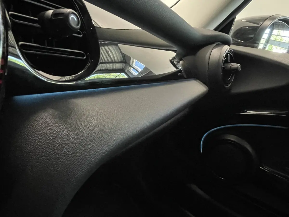 1.5 Business Edition 3-D LED Navi 8.8 inch Cruise DAB+ Airco Zwart Dak