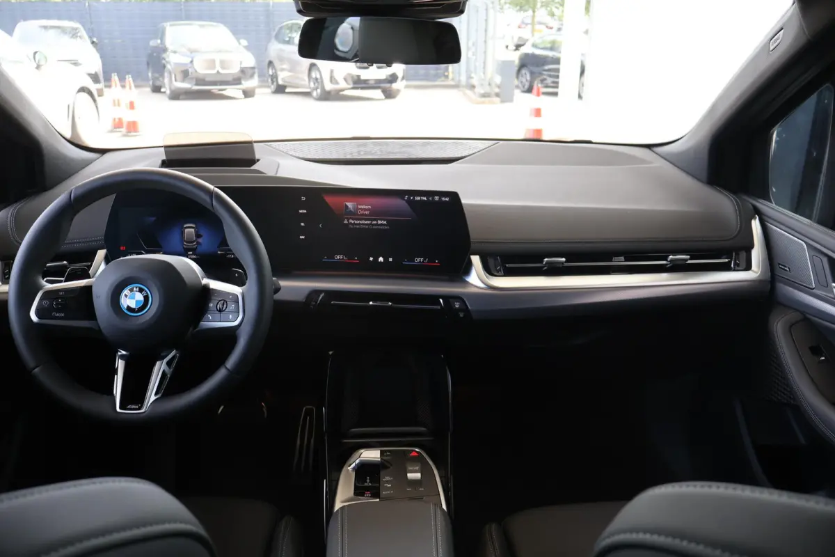 225e xDrive | SOH 100% | M Sport | Driving Assistant Plus | Trekhaak | Comfort Pack