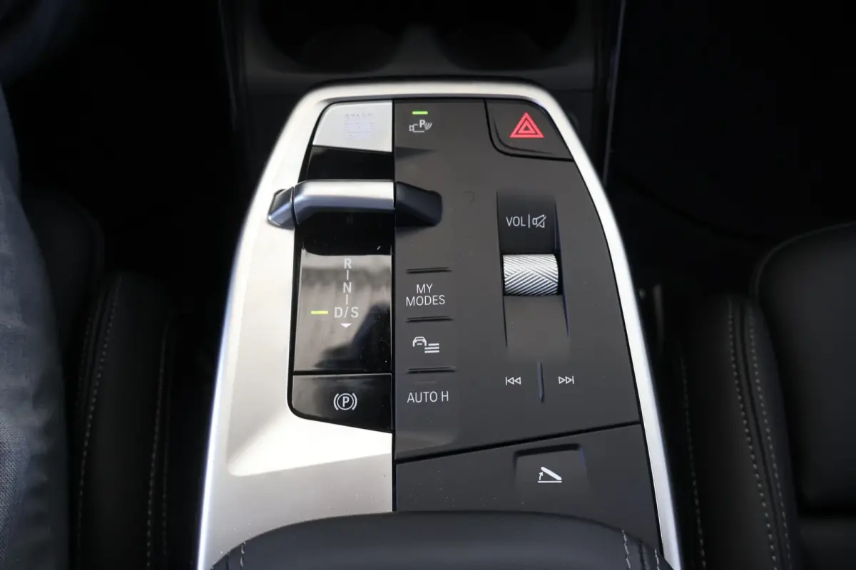 225e xDrive | SOH 100% | M Sport | Driving Assistant Plus | Trekhaak | Comfort Pack
