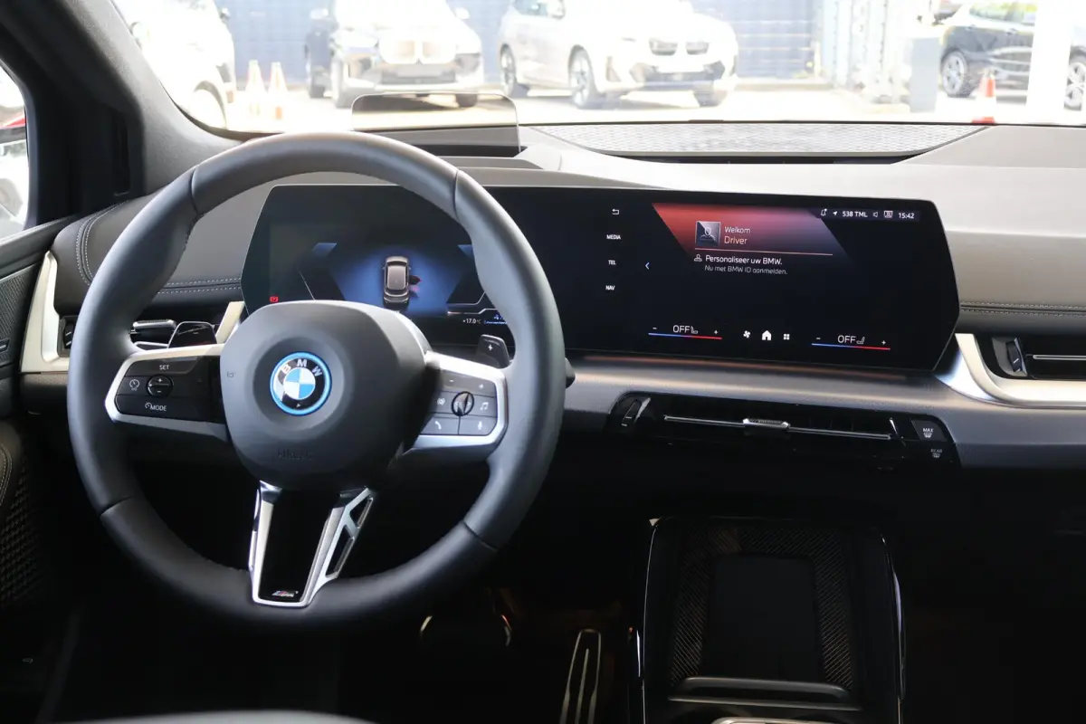 225e xDrive | SOH 100% | M Sport | Driving Assistant Plus | Trekhaak | Comfort Pack