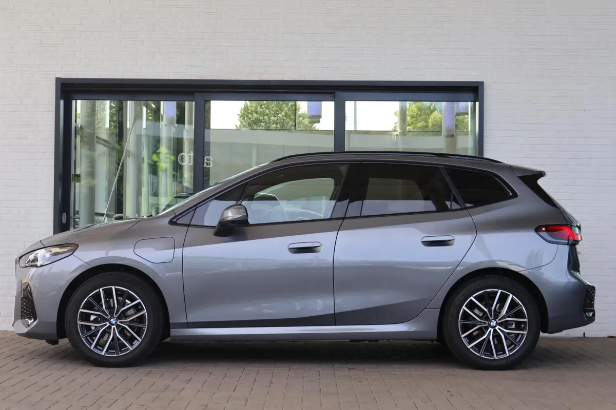 225e xDrive | SOH 100% | M Sport | Driving Assistant Plus | Trekhaak | Comfort Pack