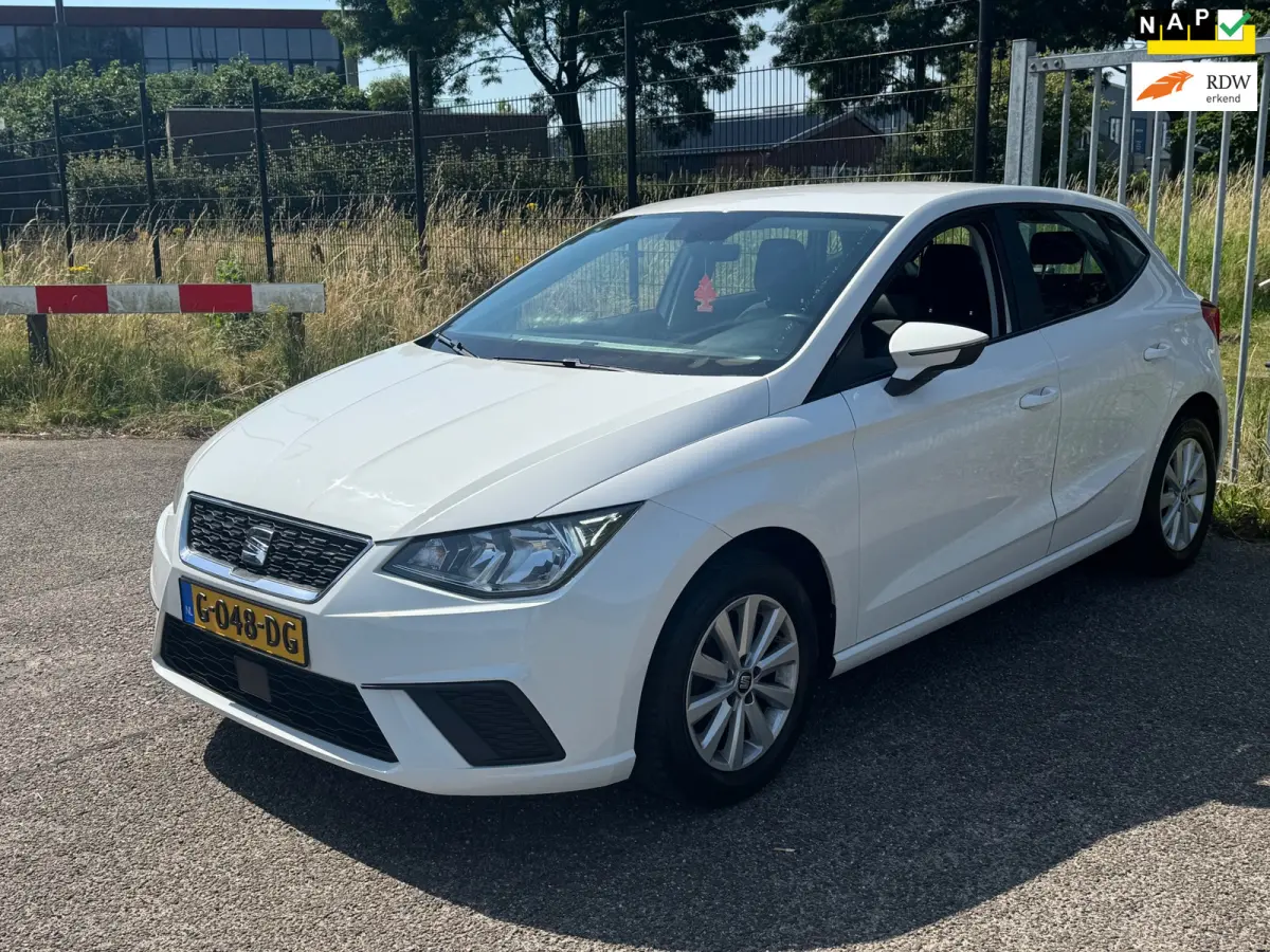 1.0 TSI 5-deurs Style Airco Carplay LED LM NAP