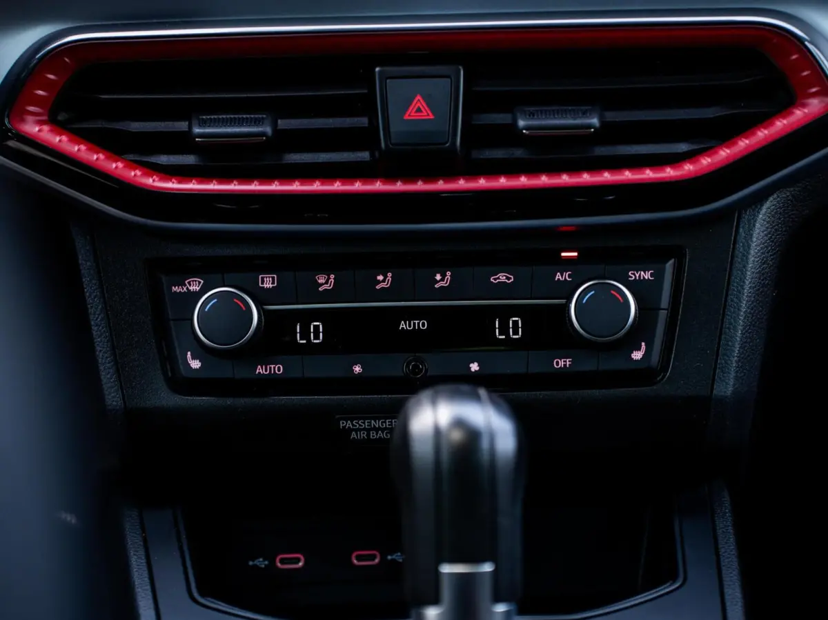 1.0 EcoTSI FR|PANO|ACC|CAMERA|CARPLAY|18''|LED