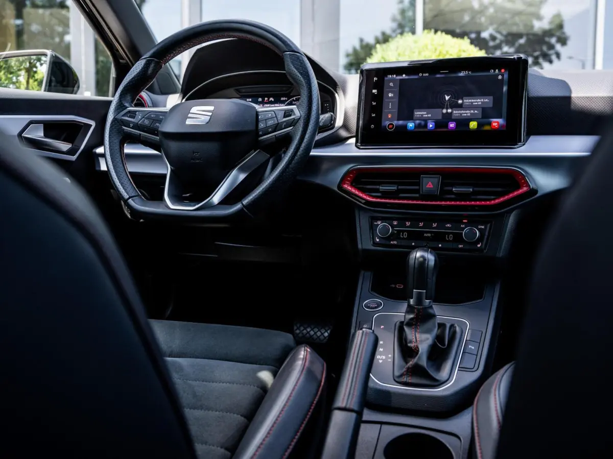 1.0 EcoTSI FR|PANO|ACC|CAMERA|CARPLAY|18''|LED
