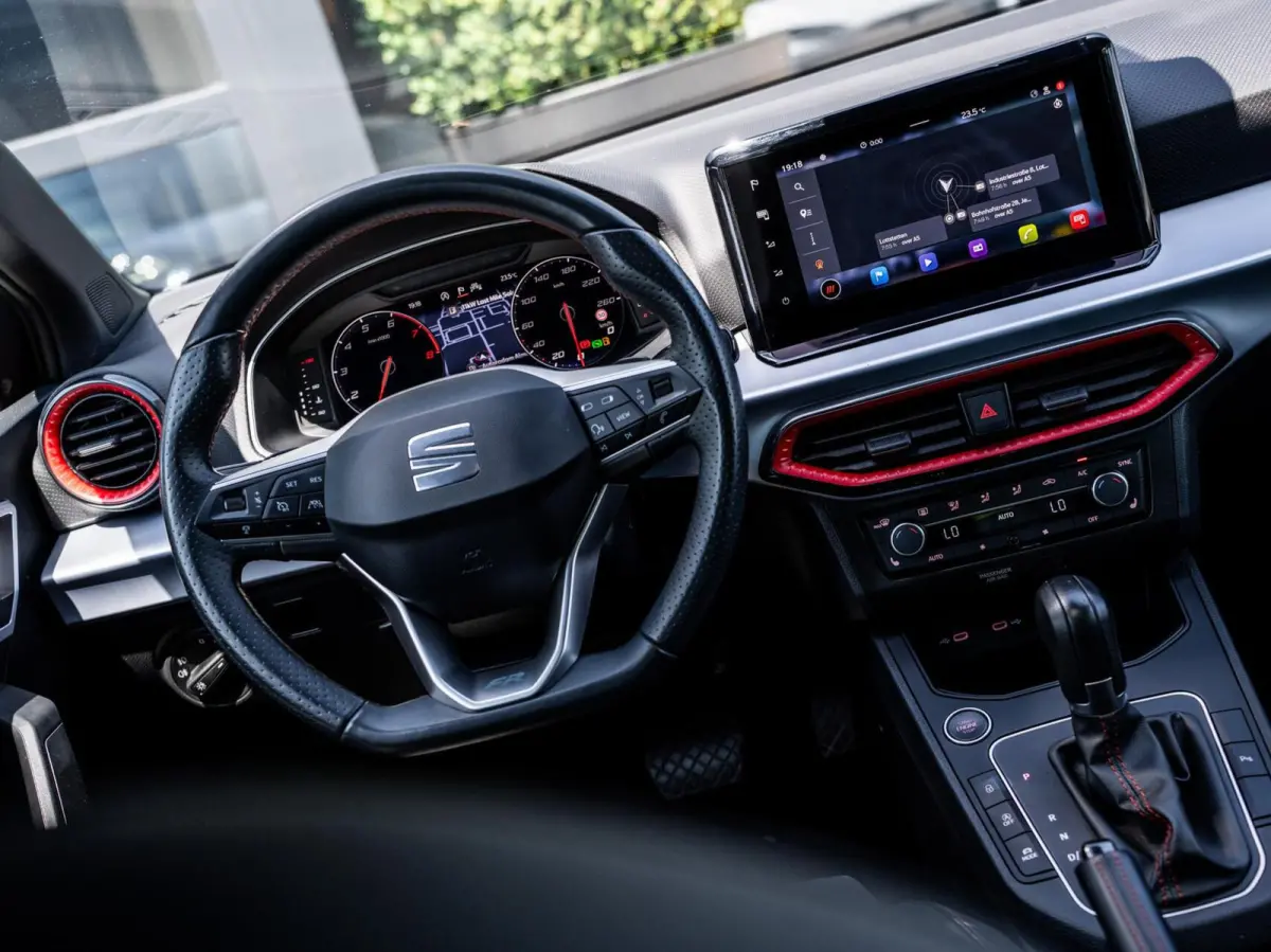 1.0 EcoTSI FR|PANO|ACC|CAMERA|CARPLAY|18''|LED