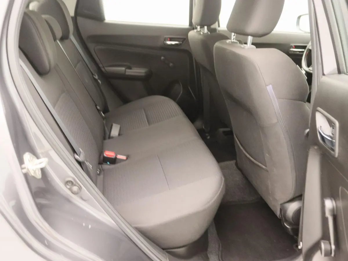 1.2 Comfort Smart Hybrid | Airco | Elektrische ramen | Zuinig!