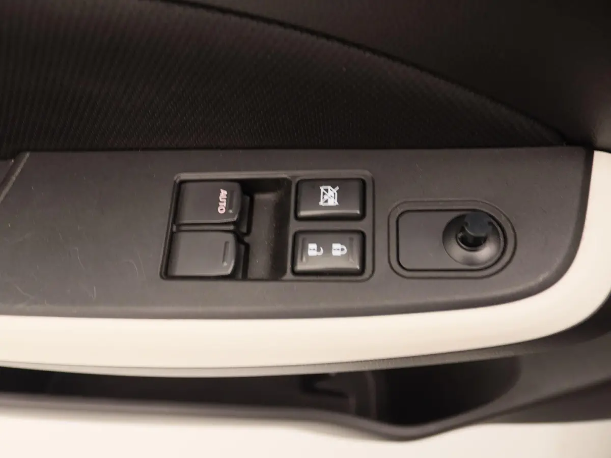 1.2 Comfort Smart Hybrid | Airco | Elektrische ramen | Zuinig!