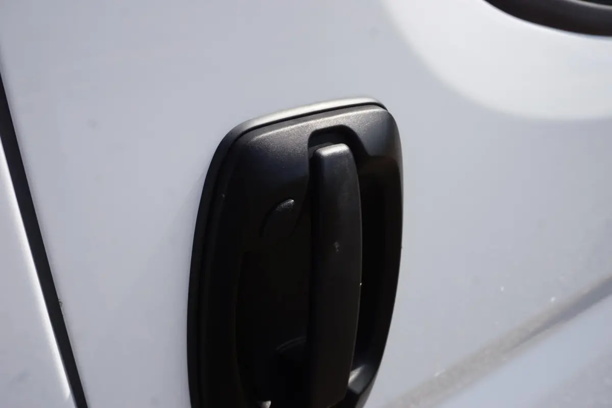 2.2 MultiJet 180 L2H2 3.5t Automaat |Adaptive Cruise |Camera en digitale binnenspiegel |Standkachel |2 stoelen |2 airbags |Trekhaak |Stoelverwarming |Parkeersensoren voor en achter