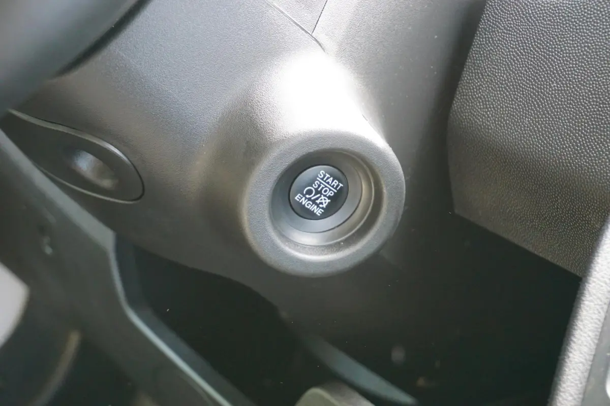 2.2 MultiJet 180 L2H2 3.5t Automaat |Adaptive Cruise |Camera en digitale binnenspiegel |Standkachel |2 stoelen |2 airbags |Trekhaak |Stoelverwarming |Parkeersensoren voor en achter