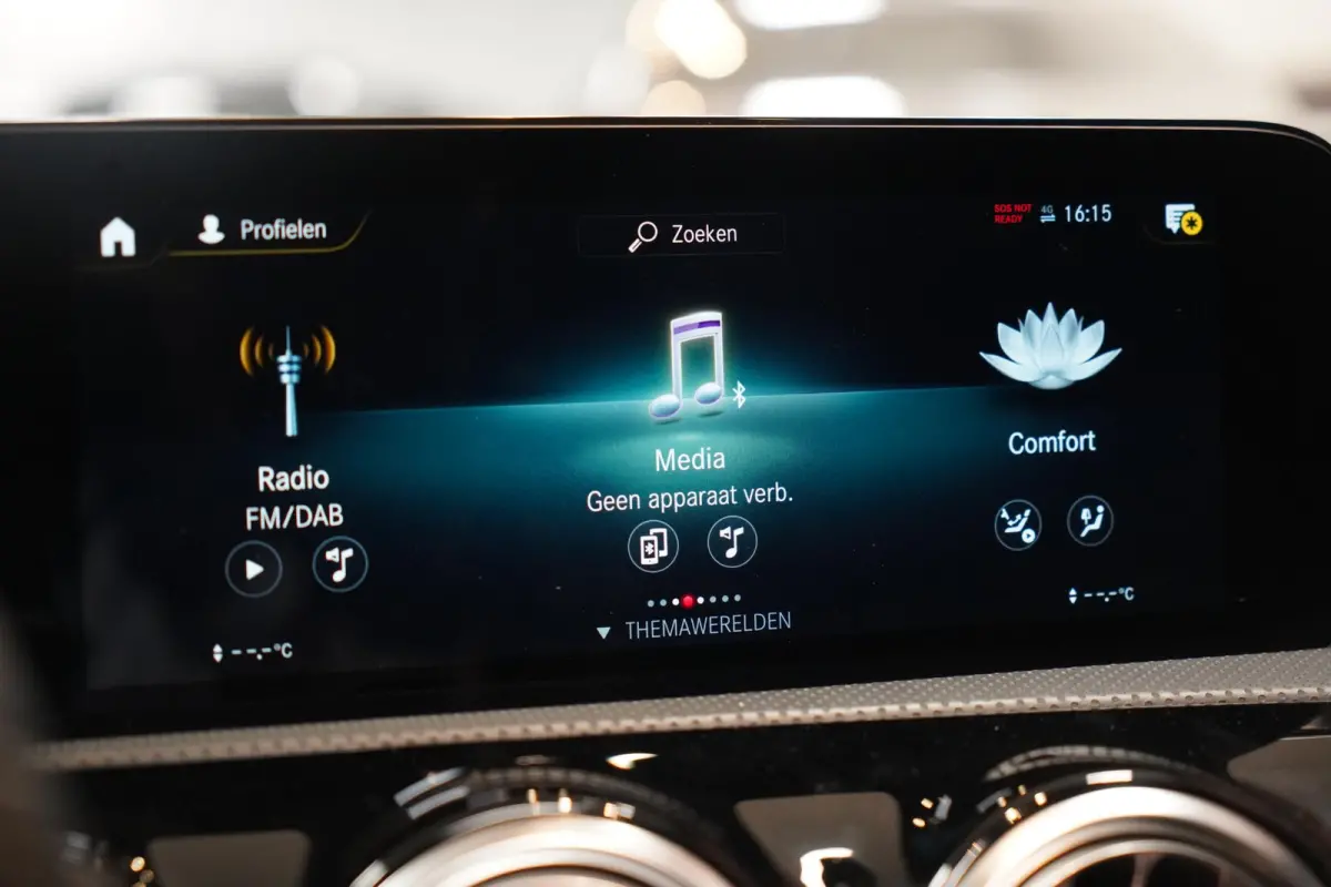 250 e AMG Line BOMVOL|Pano|Burmester|Memory|Sfeerverlichting|19 inch