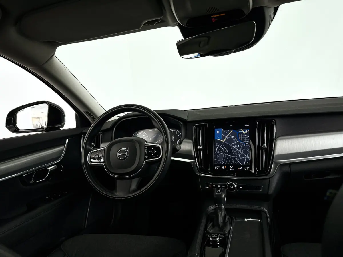 T5 Momentum | Parkeercamera | Stoelverwarming | Cruise control | Navigatie