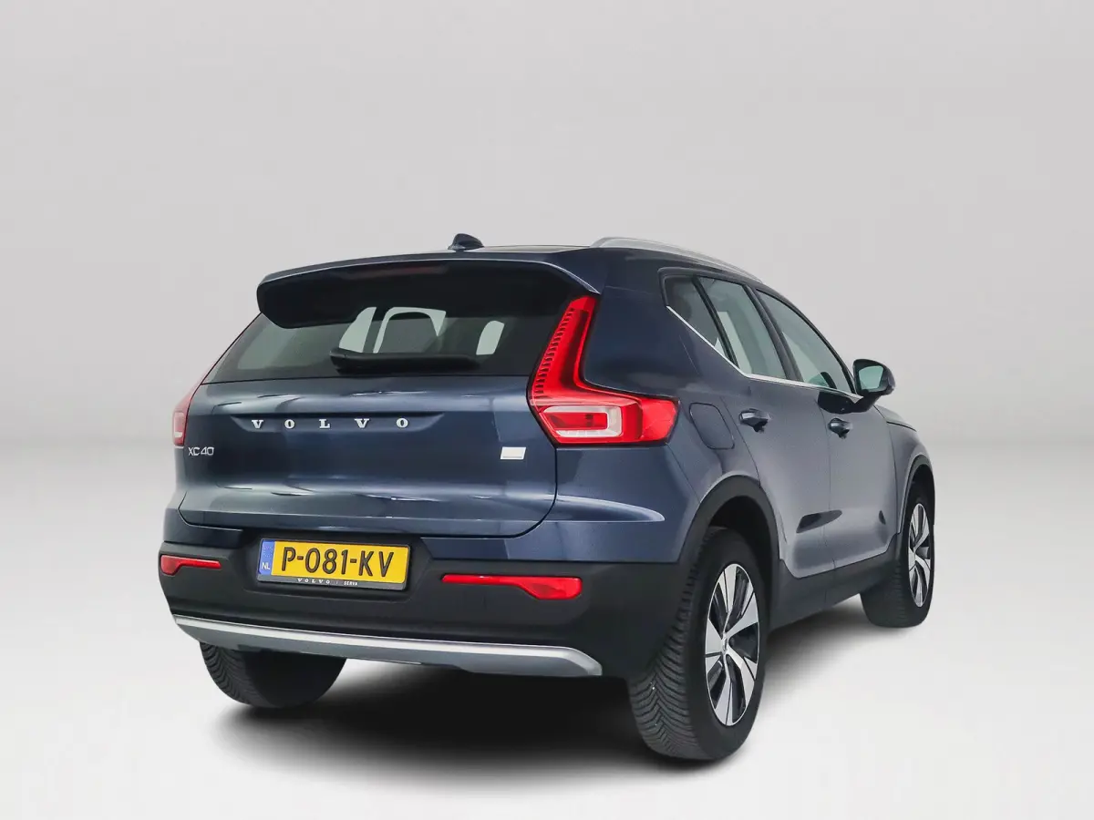 T4 Inscription Expression | Park assist | Climate control | Cruise control | Navigatie