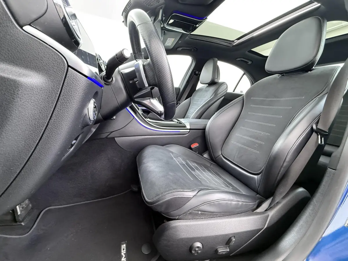 300 e AMG Line Limited VAN: 41.900,- VOOR: 37.877,- UW HERFSTVOORDEEL: 4.023,-  PHEV | PANORAMADAK | DISTRONIC (ACC) | ACHTERUITRIJCAMERA | DODEHOEKASSISTENT | AMBIENT LIGHTING | MERCEDES-DE