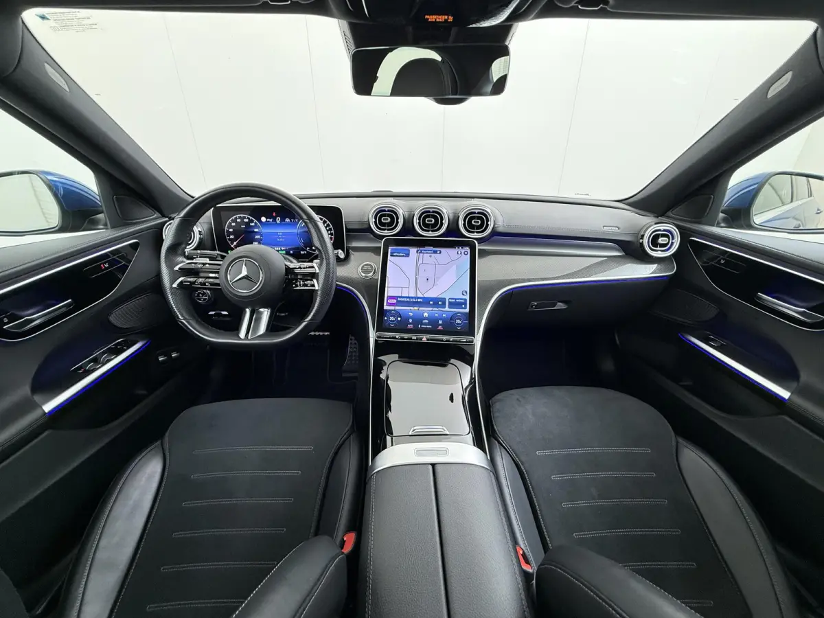 300 e AMG Line Limited VAN: 41.900,- VOOR: 37.877,- UW HERFSTVOORDEEL: 4.023,-  PHEV | PANORAMADAK | DISTRONIC (ACC) | ACHTERUITRIJCAMERA | DODEHOEKASSISTENT | AMBIENT LIGHTING | MERCEDES-DE