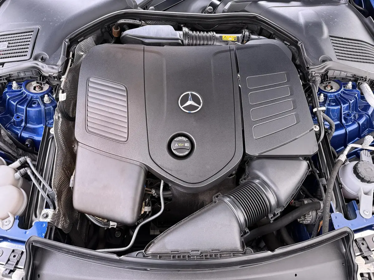 300 e AMG Line Limited VAN: 41.900,- VOOR: 37.877,- UW HERFSTVOORDEEL: 4.023,-  PHEV | PANORAMADAK | DISTRONIC (ACC) | ACHTERUITRIJCAMERA | DODEHOEKASSISTENT | AMBIENT LIGHTING | MERCEDES-DE