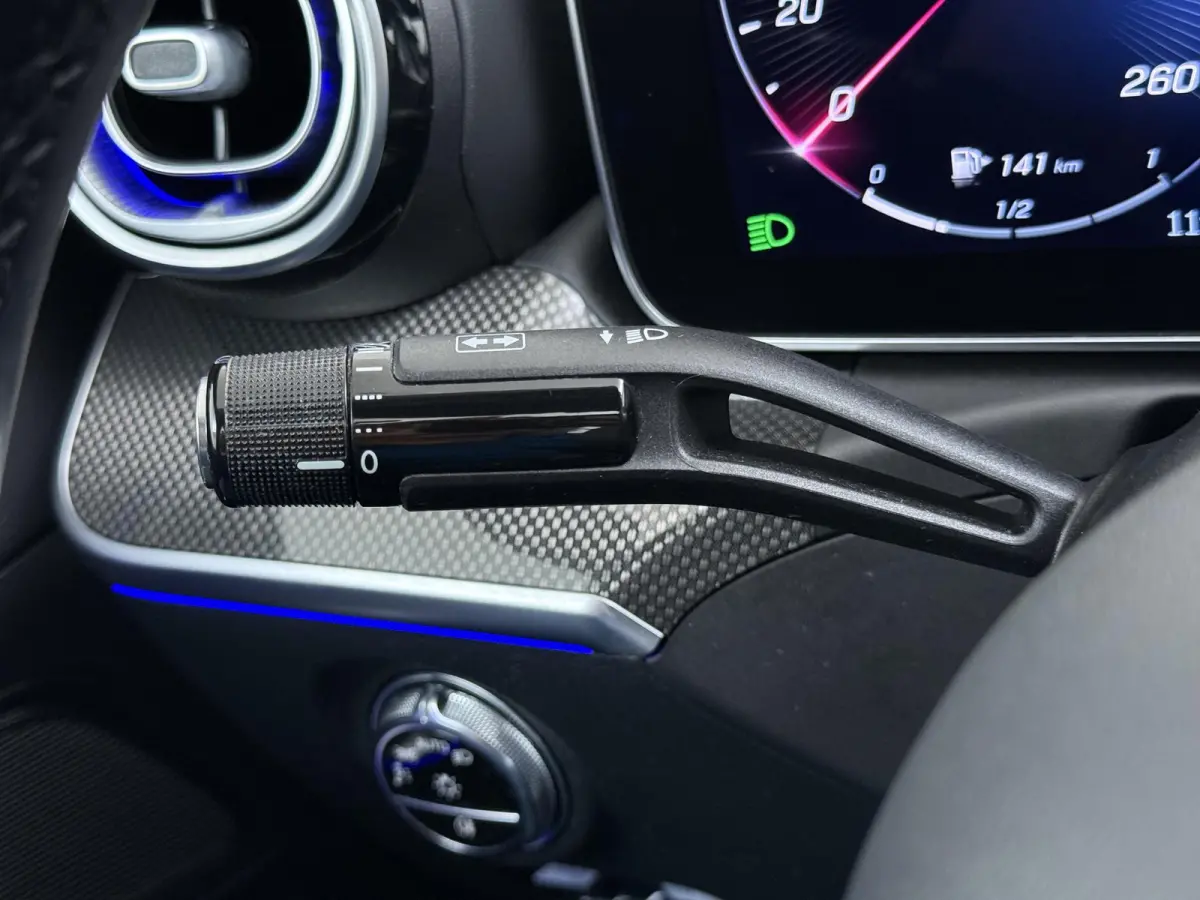 300 e AMG Line Limited VAN: 41.900,- VOOR: 37.877,- UW HERFSTVOORDEEL: 4.023,-  PHEV | PANORAMADAK | DISTRONIC (ACC) | ACHTERUITRIJCAMERA | DODEHOEKASSISTENT | AMBIENT LIGHTING | MERCEDES-DE