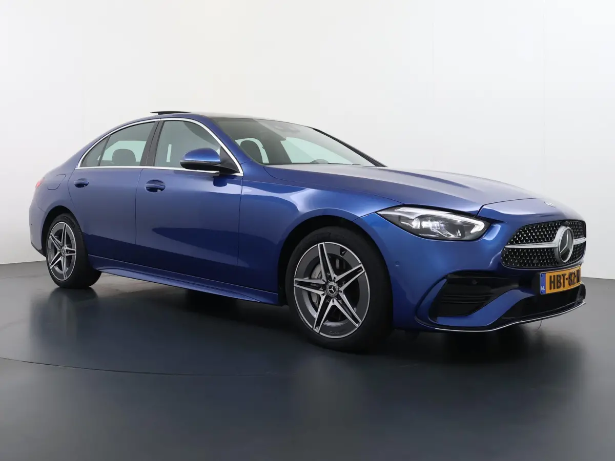 300 e AMG Line Limited VAN: 41.900,- VOOR: 37.877,- UW HERFSTVOORDEEL: 4.023,-  PHEV | PANORAMADAK | DISTRONIC (ACC) | ACHTERUITRIJCAMERA | DODEHOEKASSISTENT | AMBIENT LIGHTING | MERCEDES-DE