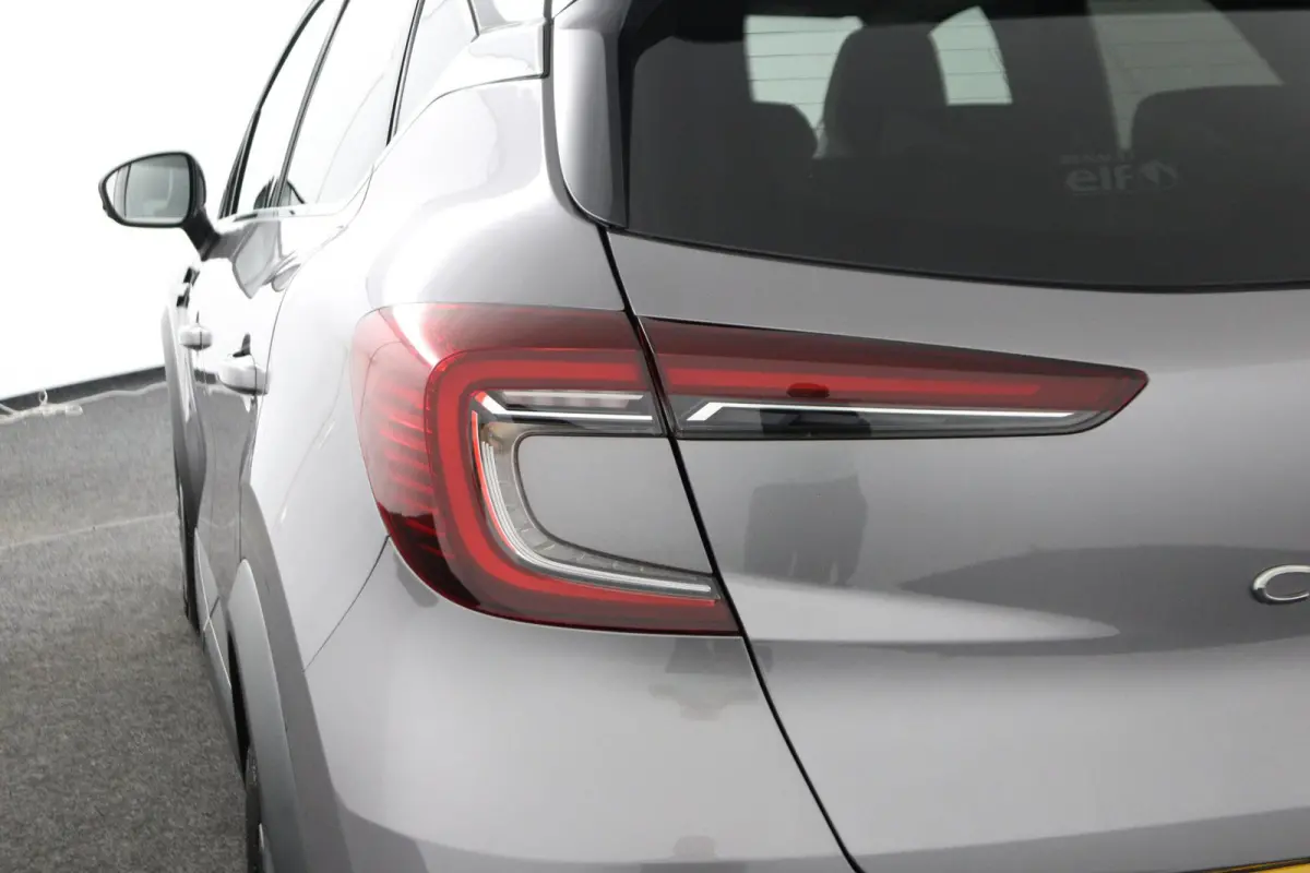 TCe 100 Edition One | BOSE Audio | Groot Navigatiesysteem | Parkeercamera |
