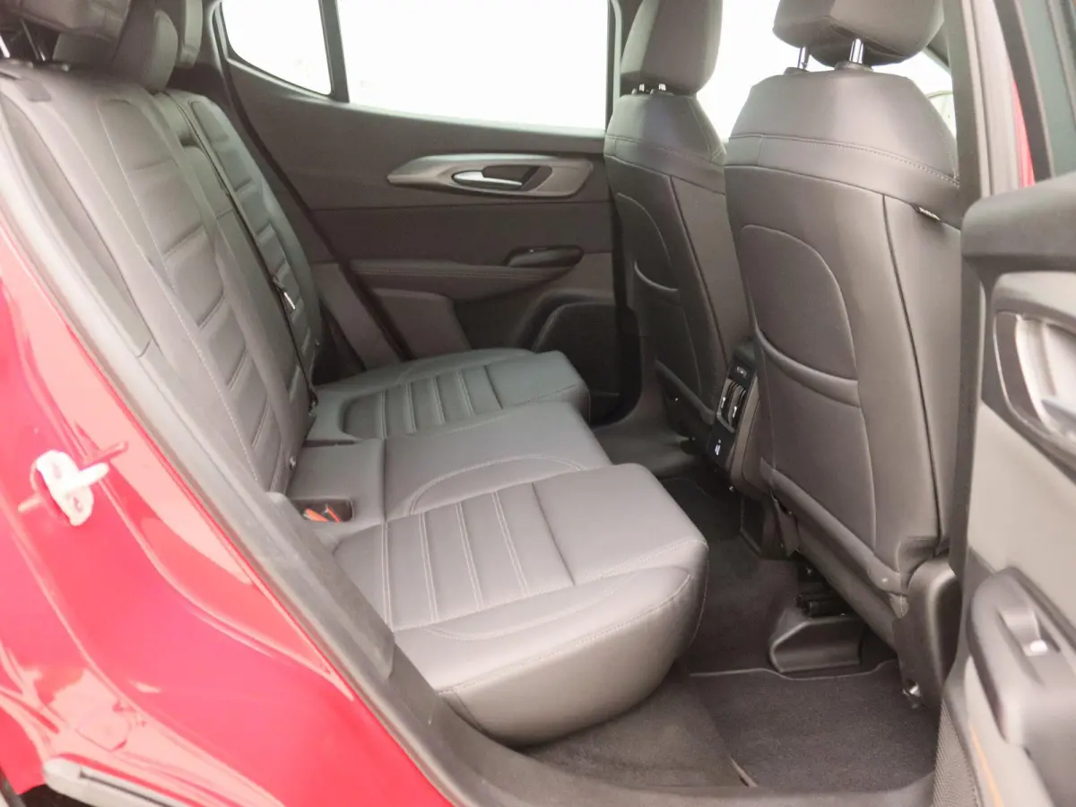 1.5T Hybrid Veloce | 20'' LM. Velgen | Lederen bekleding | Adaptive Cruise Control | Parkeercamera Achter |
