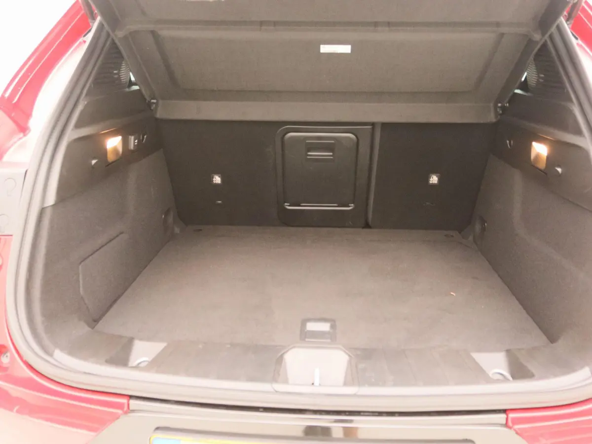 1.5T Hybrid Veloce | 20'' LM. Velgen | Lederen bekleding | Adaptive Cruise Control | Parkeercamera Achter |